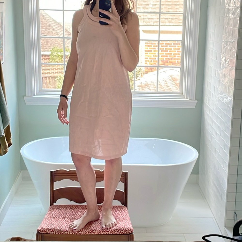 Pink linen sleeveless dress. Side zip